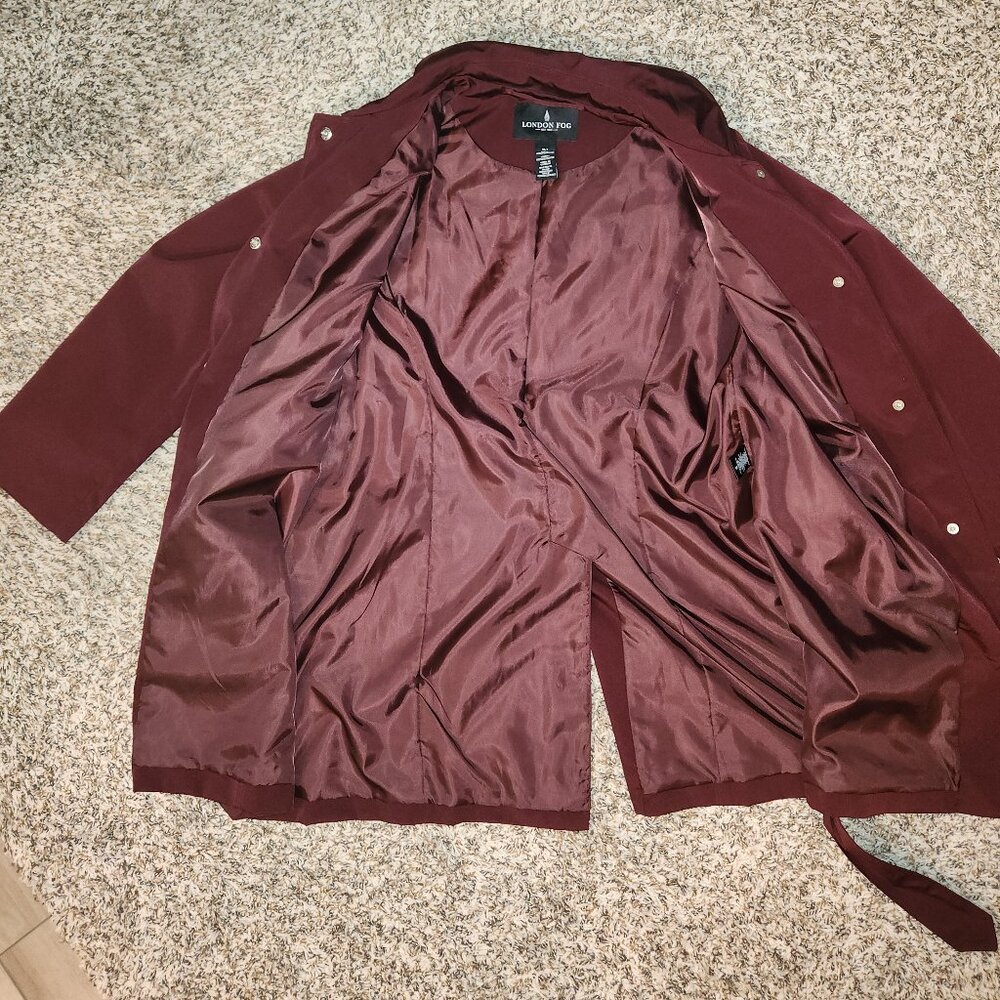 London Fog Trench Coat – Women’s Large – Burgundy / Merlot - Picture 5 of 15